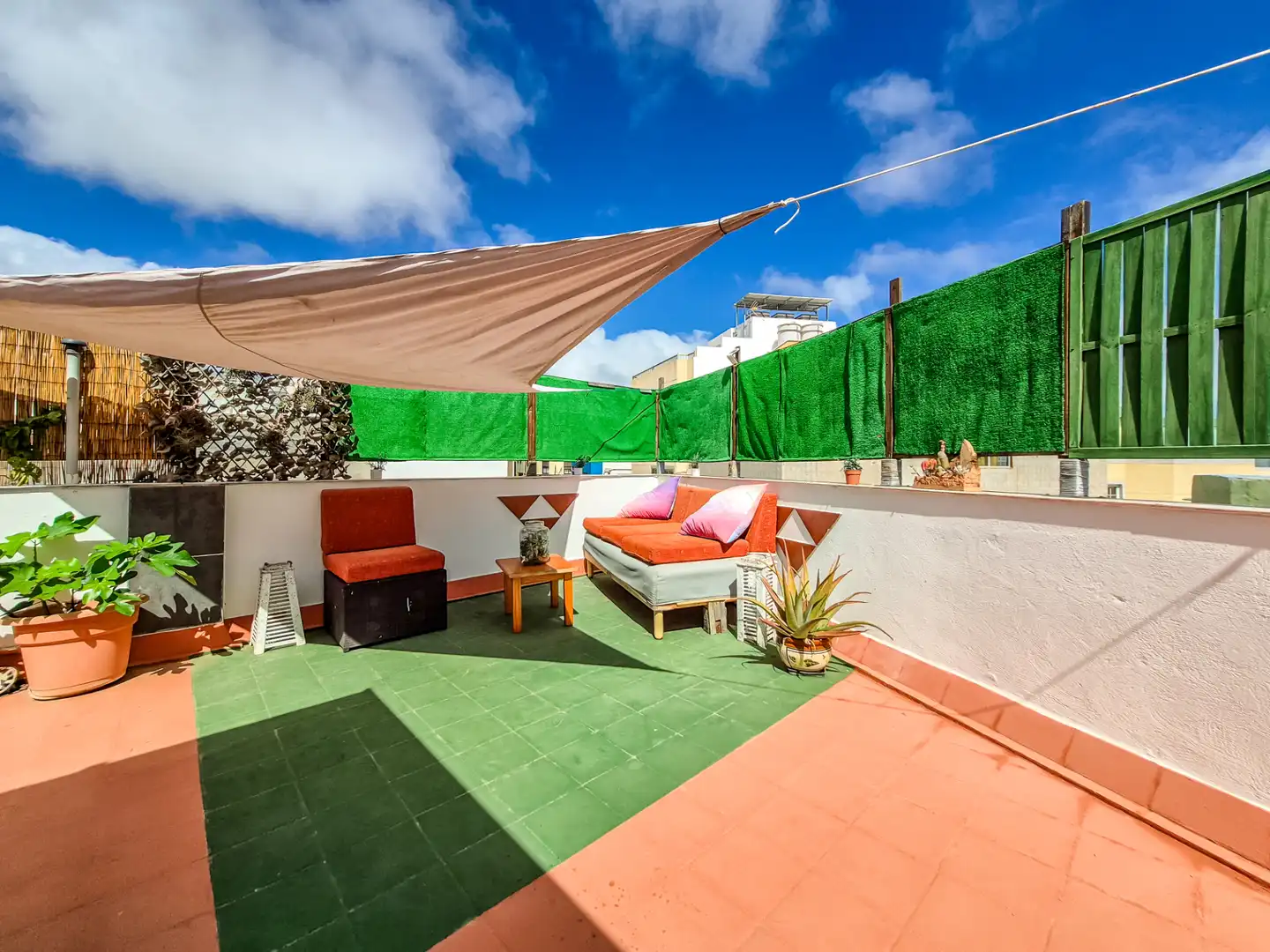 Terraza de Casa adosada en venta en Las Palmas de Gran Canaria con Terraza, Trastero y Amueblado