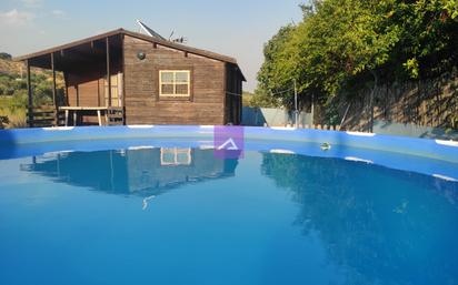 Schwimmbecken von Haus oder Chalet zum verkauf in Chiva mit Schwimmbad