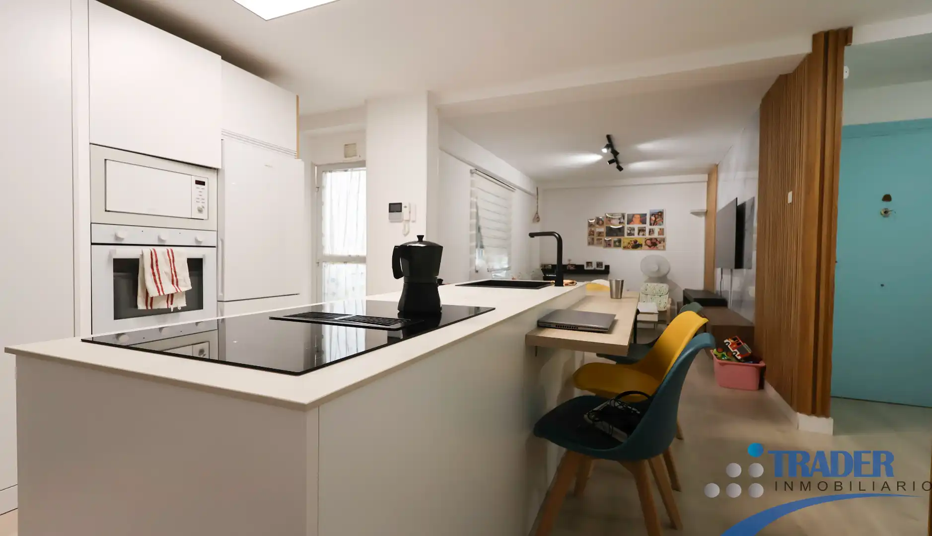 Cocina de Piso en venta en Alcorcón con Terraza y Balcón