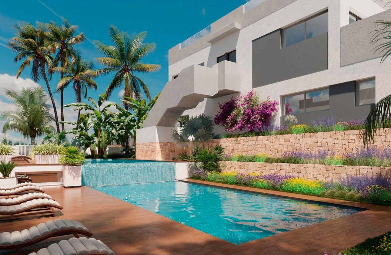 Piscina de Planta baixa en venda en Torrevieja amb Aire condicionat, Calefacció i Terrassa