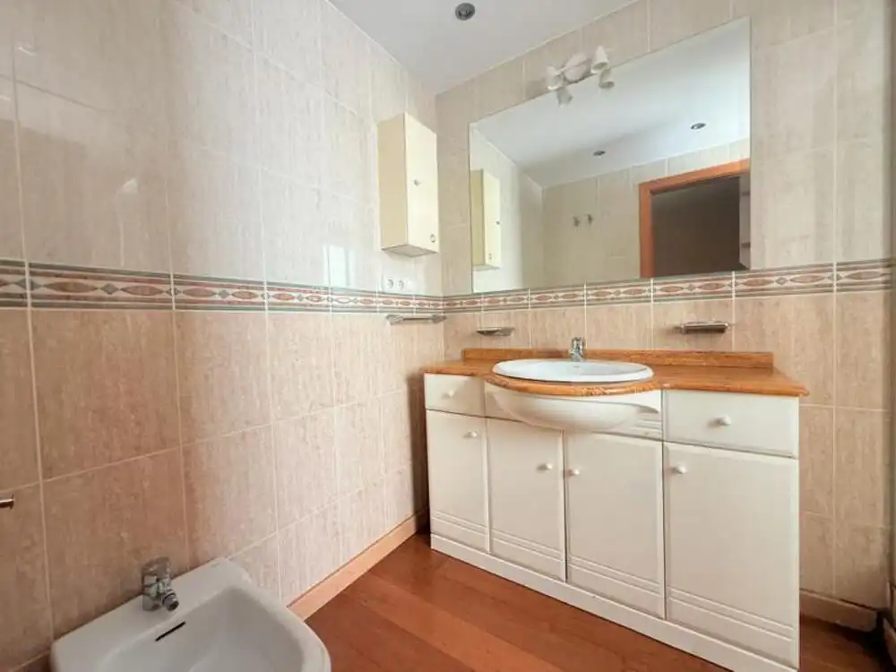 Baño de Ático de alquiler en Marbella con Aire acondicionado, Terraza y Piscina