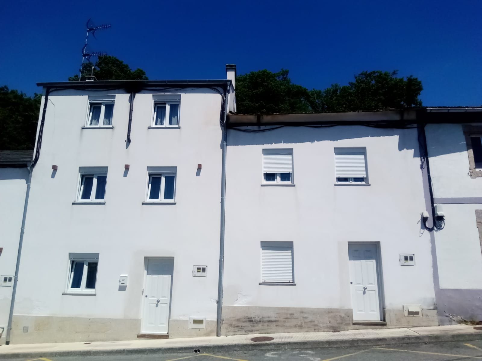 Vista exterior de Casa o xalet en venda en Lugo Capital