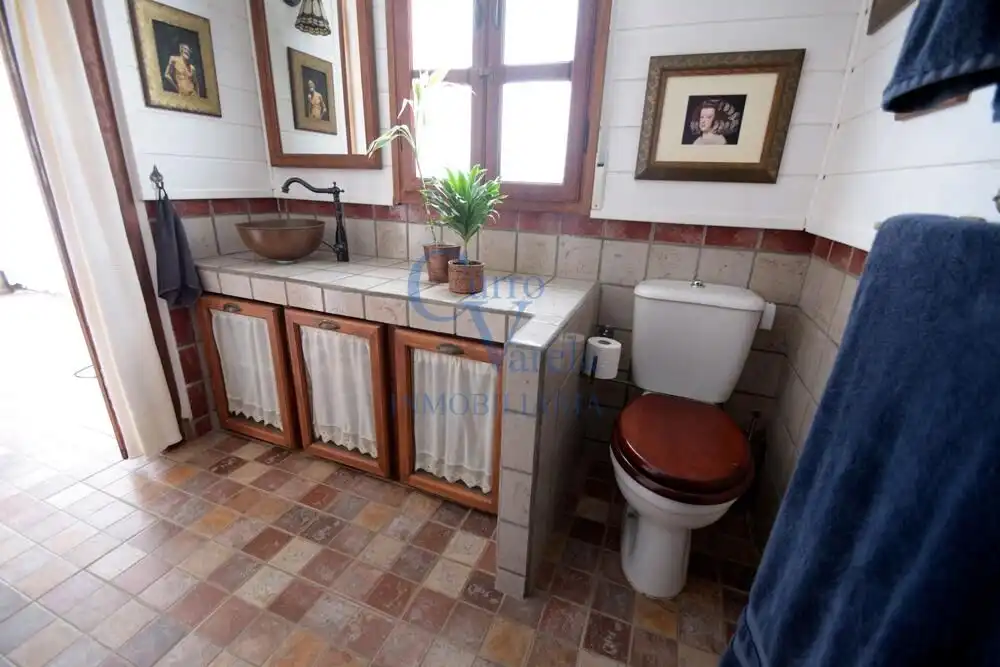 Bathroom of Houses for sale in Dos Hermanas  with Air Conditioner, Heating and Private garden