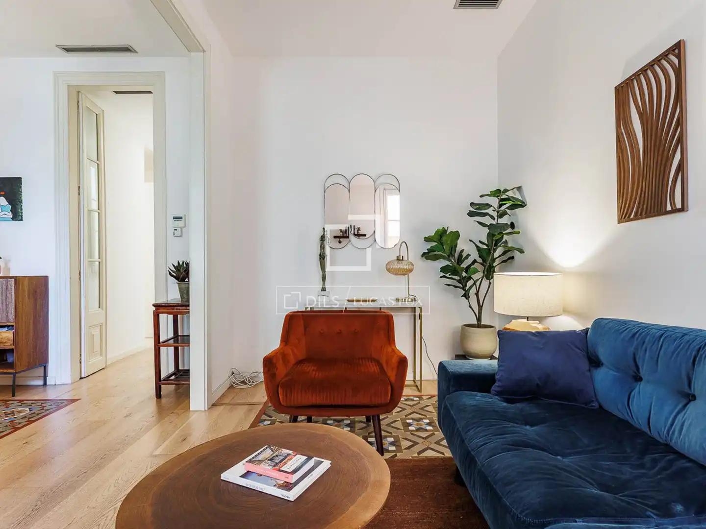 Sala de estar de Piso en venta en Barcelona con Aire acondicionado y Balcón