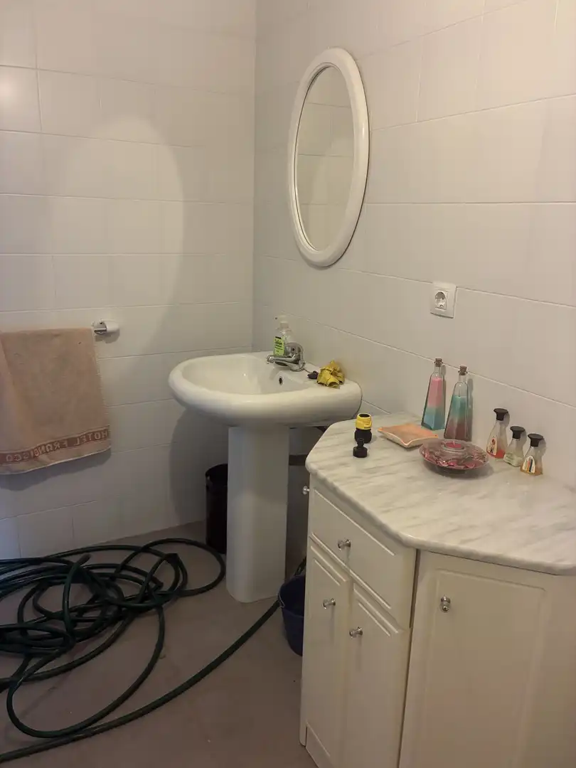 Badezimmer von Geschaftsraum zur Miete in Periurbano Oeste - Sierra