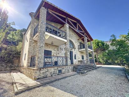 Vista exterior de Finca rústica en venda en Torres amb Jardí privat, Terrassa i Piscina