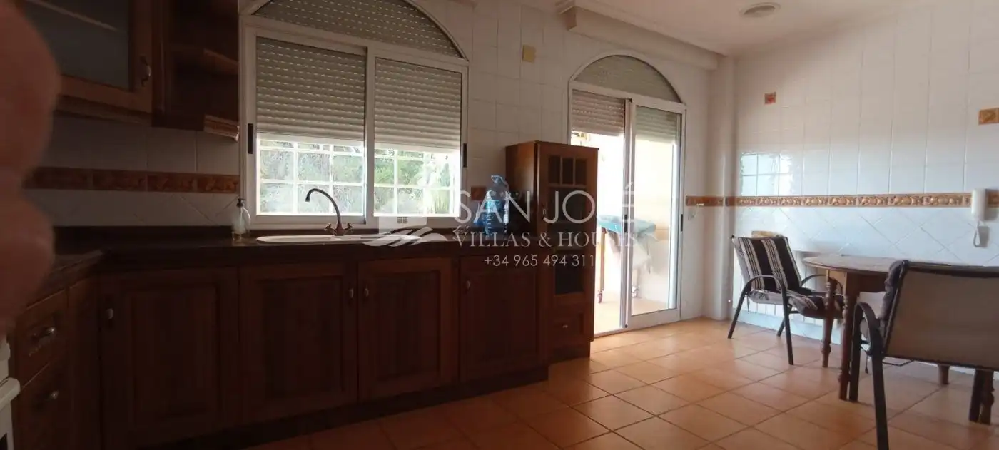 Cocina de Casa o chalet en venta en Crevillent con Aire acondicionado, Calefacción y Jardín privado