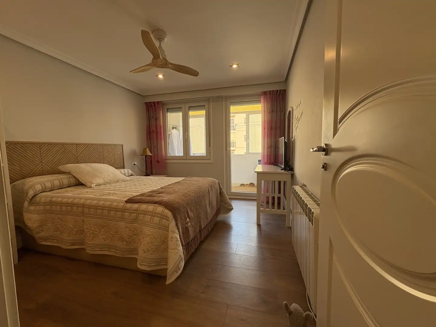 Habitación de Piso en venta en Xirivella con Calefacción, Trastero y Balcón