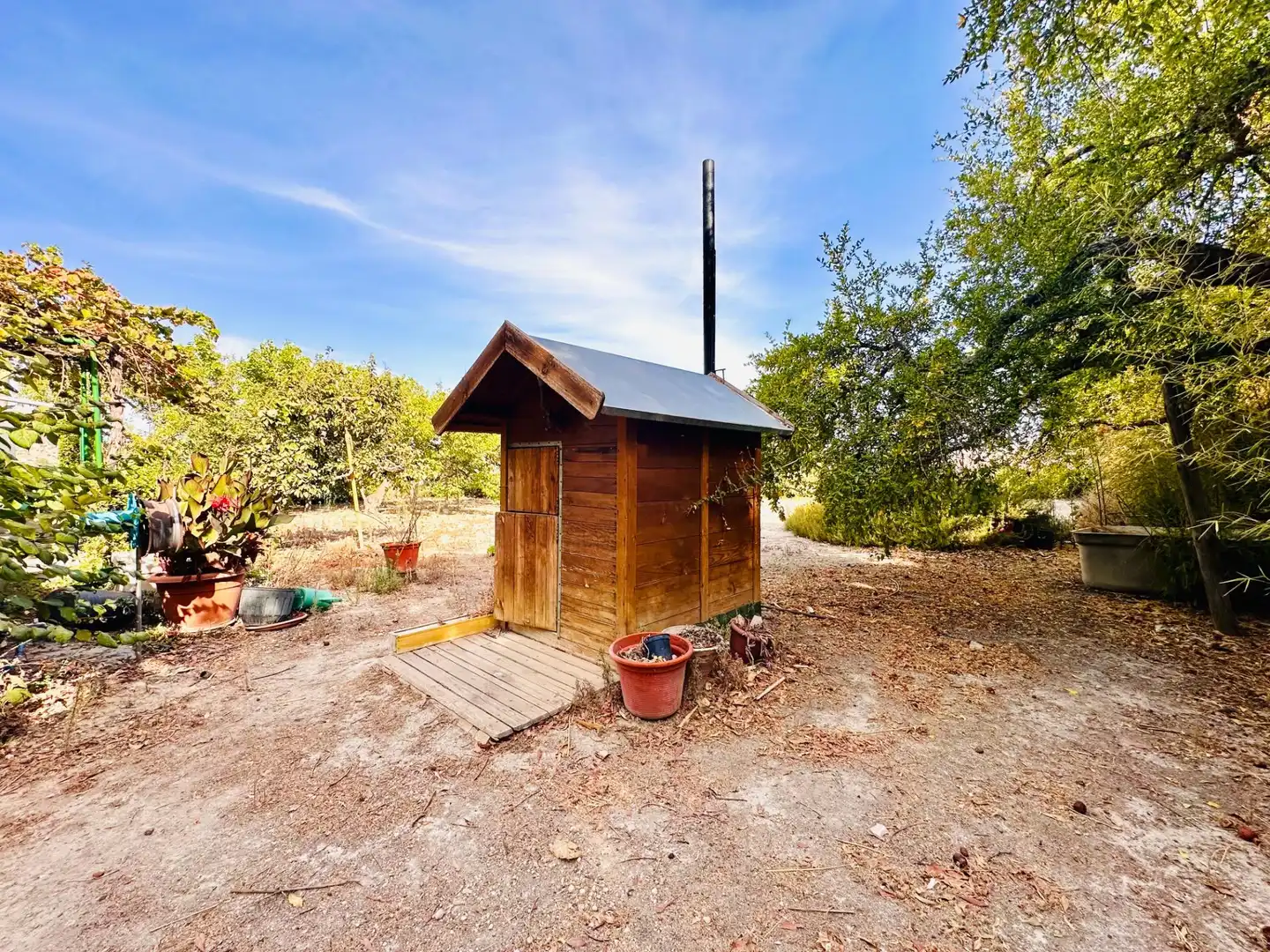 Vista exterior de Finca rústica en venda en Loja amb Jardí privat, Terrassa i Traster