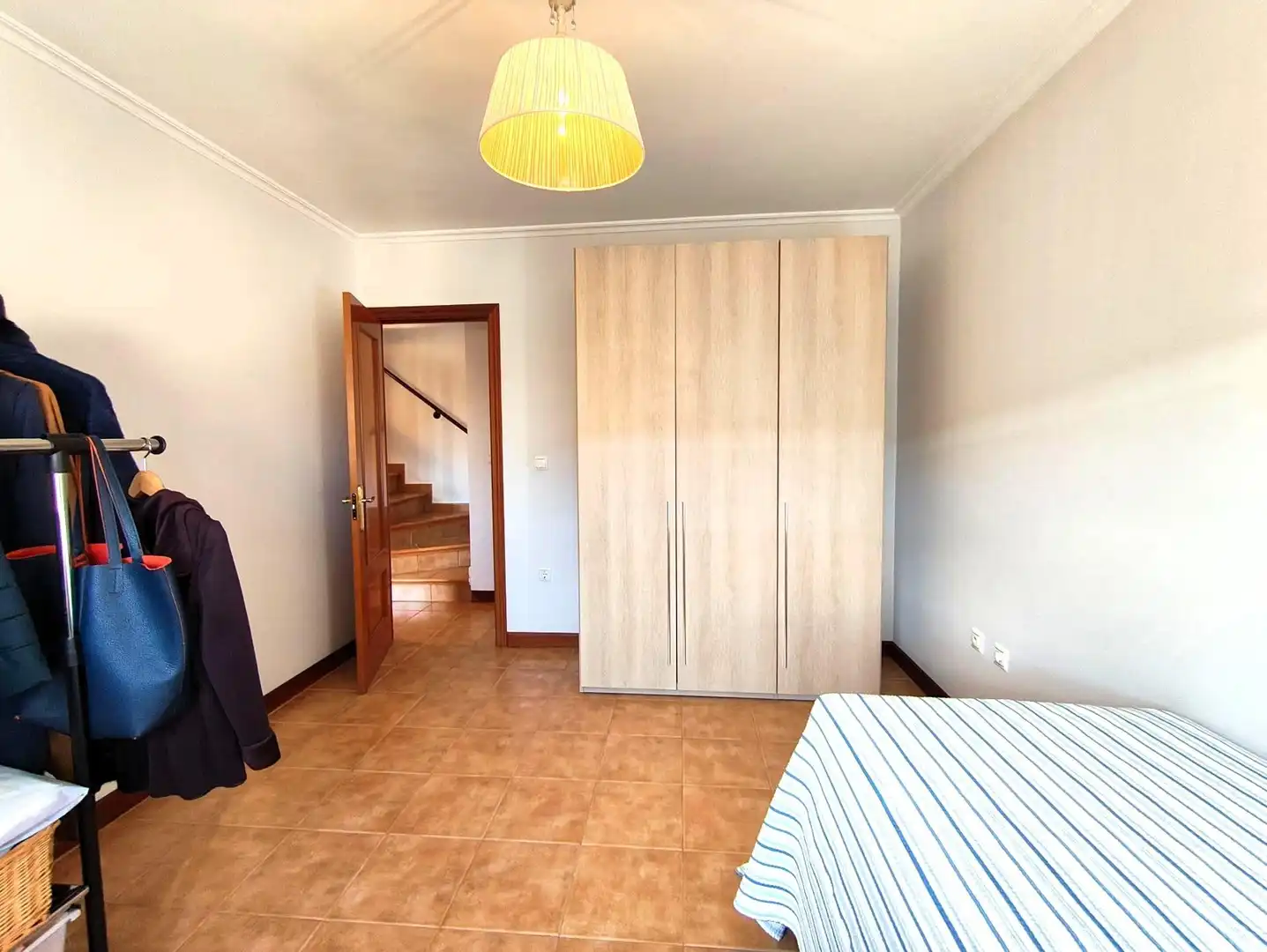 Habitación de Casa adosada en venta en Medio Cudeyo con Calefacción, Jardín privado y Terraza