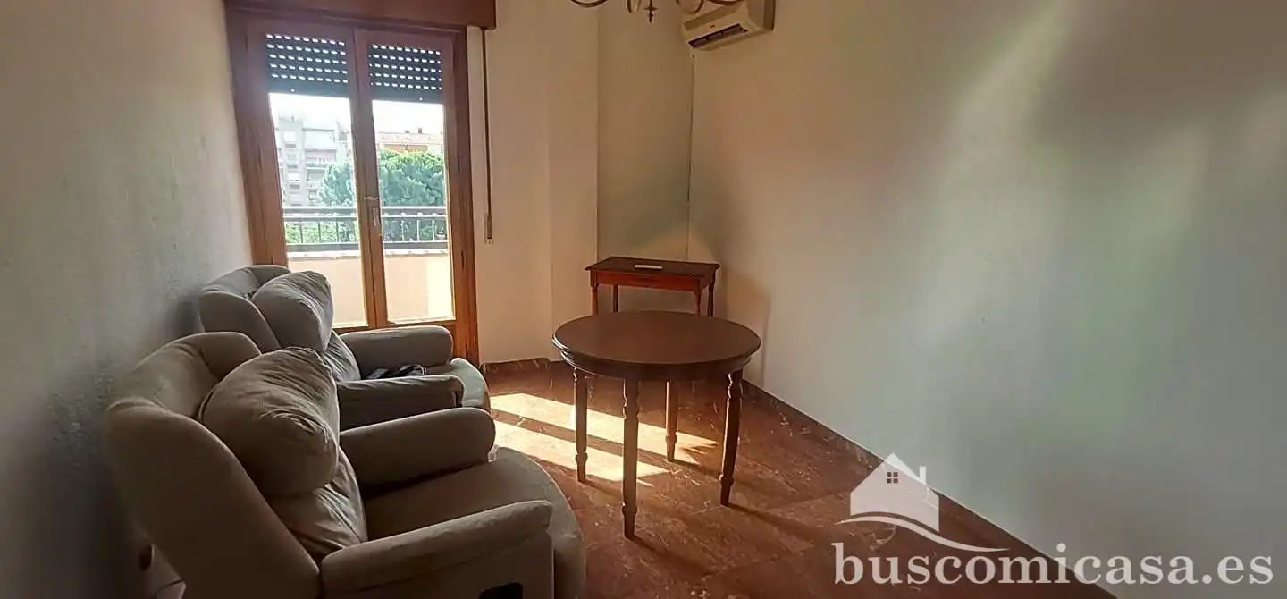 Piso de alquiler en Constitución, Linarejos