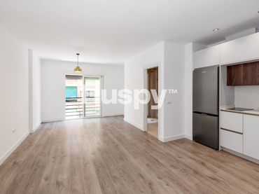 Piso con ascensor en venta en Calle Diego de Vergara