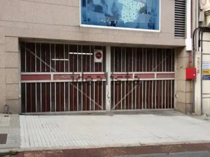 Garage zur Miete in A Coruña Capital 
