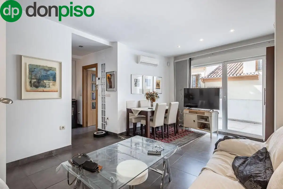 Casa con terraza en venta en CARRIL DE SAN CECILIO, imagen 2