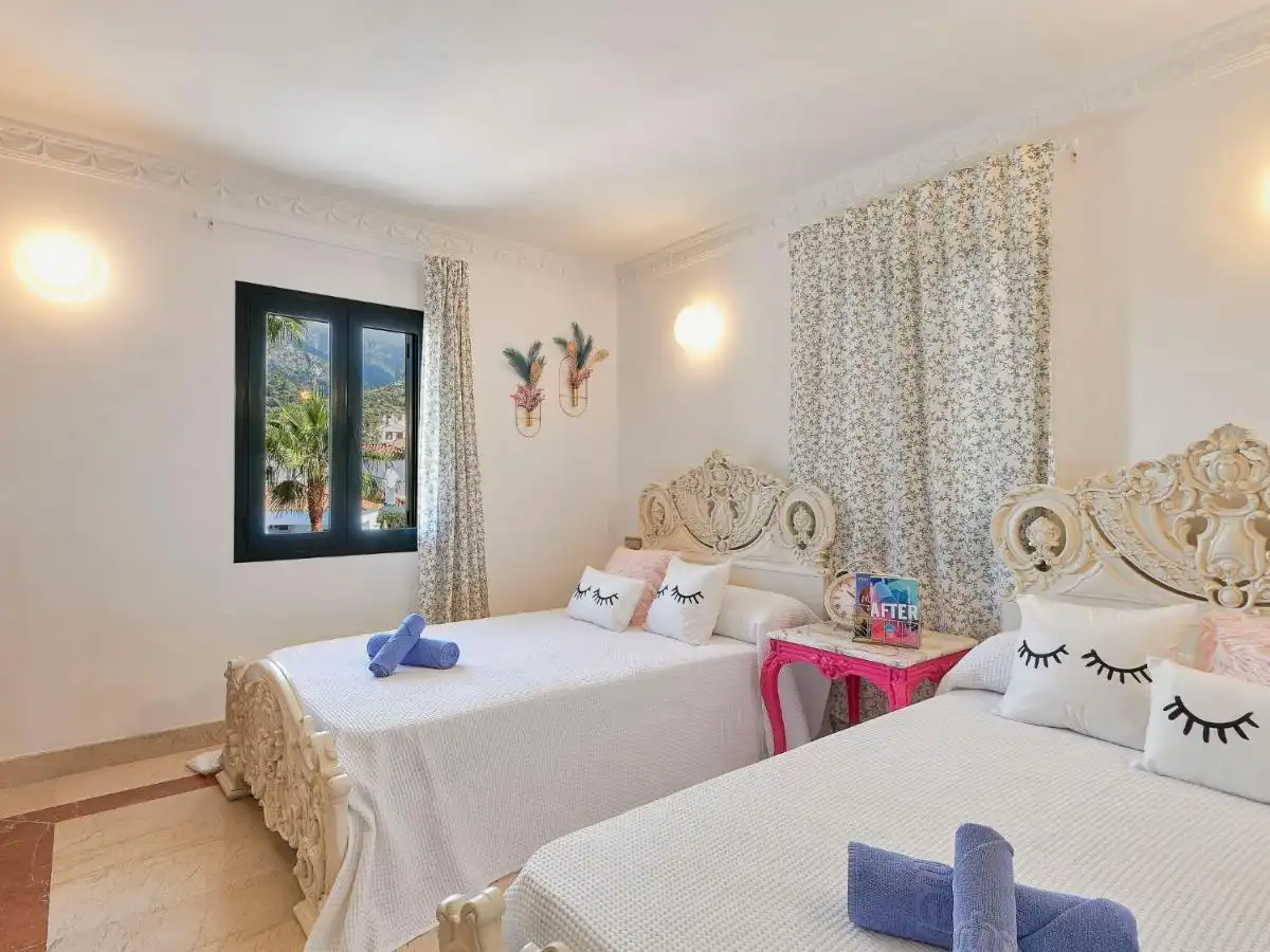 Bedroom of Houses for rent in Marbella  with Air Conditioner, Heating and Private garden