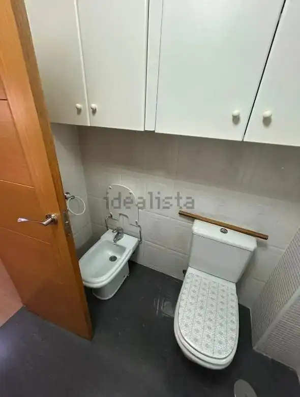 Badezimmer von Wohnung zur Miete in Alicante / Alacant mit Klimaanlage, Heizung und Möbliert