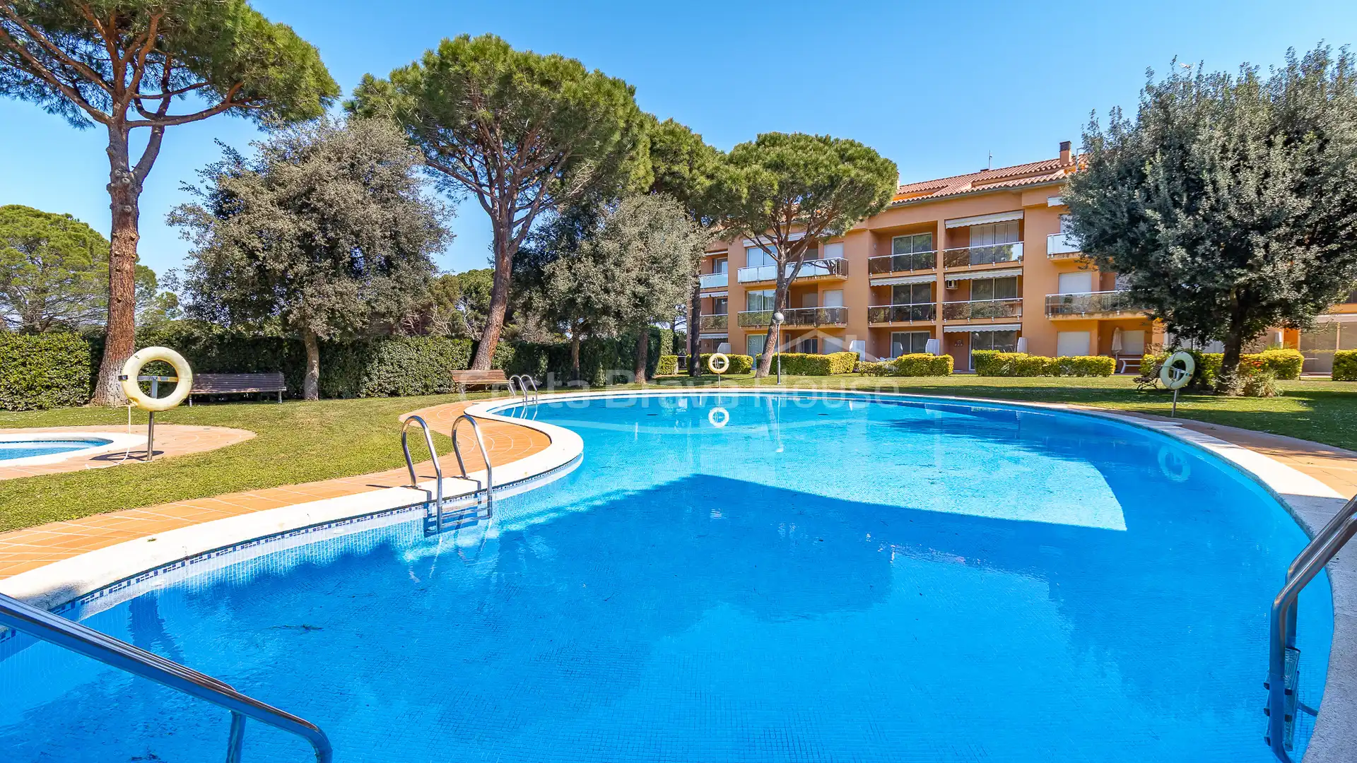 Apartments for sale in Carrer del Pirineu, Pals