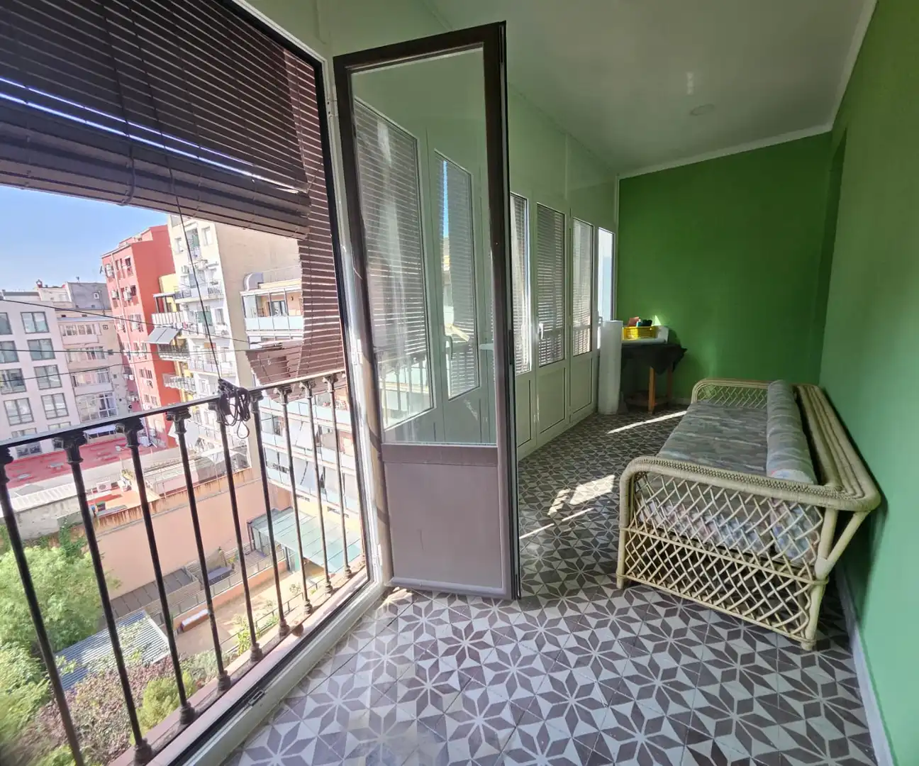 Terrassa de Pis en venda en Barcelona amb Balcó