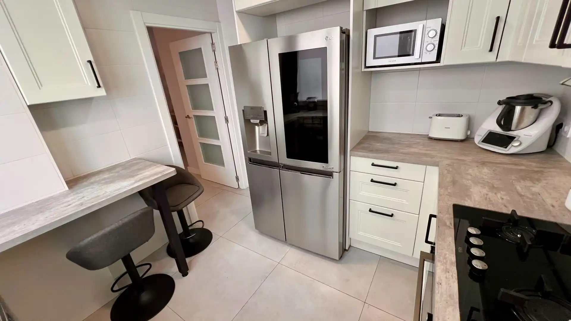 Küche von Wohnung zum Verkauf in Badajoz mit Klimaanlage, Heizung und Balkon