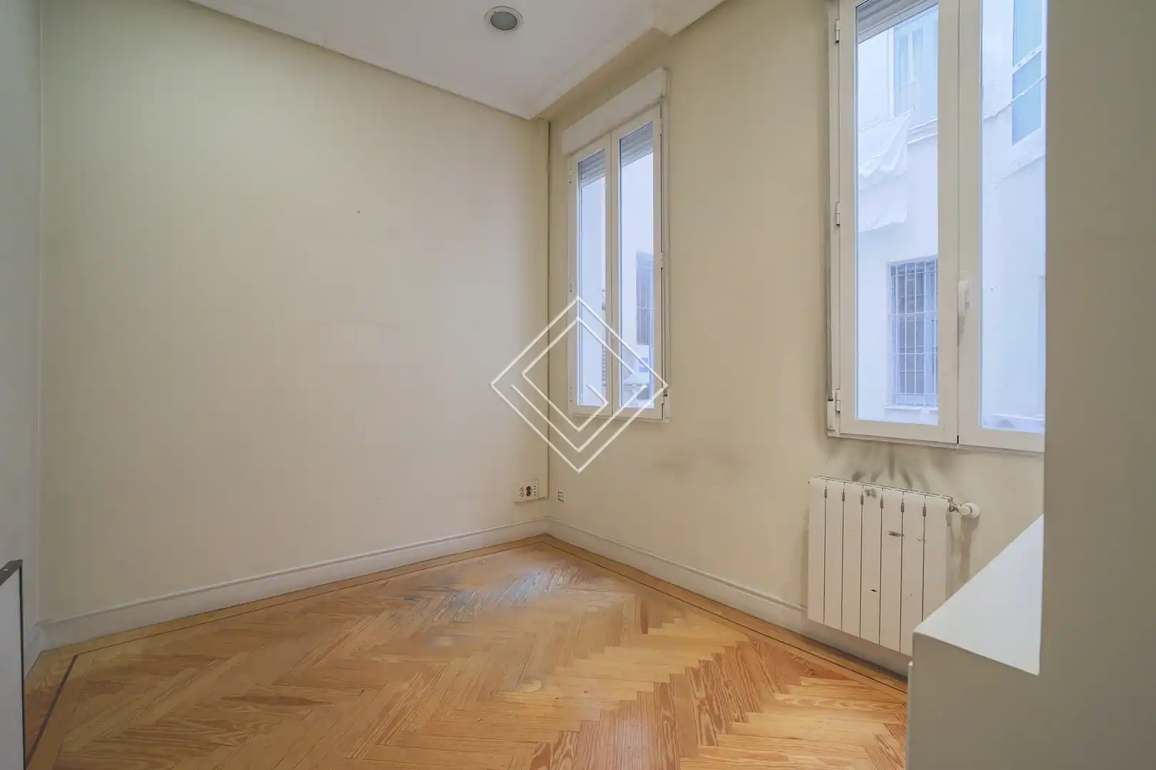 Office space with lift to rent in Calle de San Quintín, imagen 17