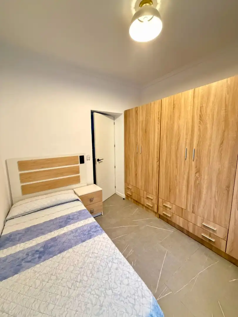 Schlafzimmer von Wohnung zum Verkauf in Ciudad Real mit Klimaanlage, Heizung und Möbliert