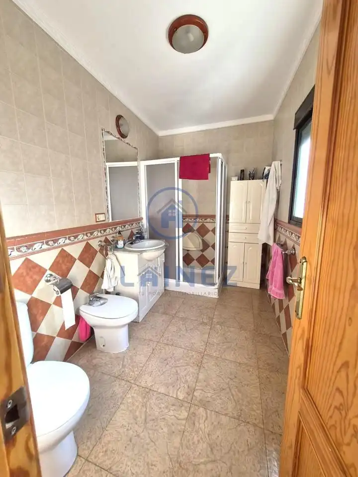 Baño de Casa o chalet en venta en Belmez con Aire acondicionado, Jardín privado y Terraza