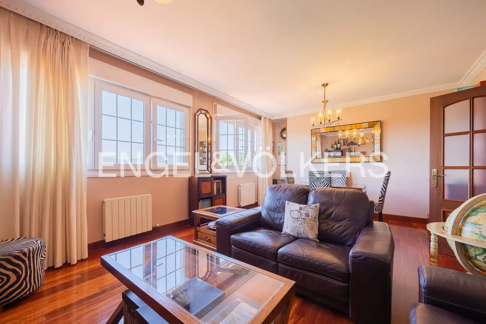 Wohnzimmer von Wohnung zum Verkauf in Berango mit Heizung und Terrasse