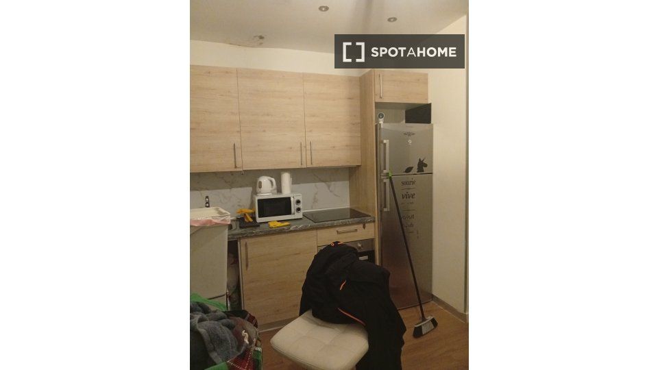 Cocina de Piso de alquiler en  Madrid Capital con Aire acondicionado, Calefacción y Amueblado