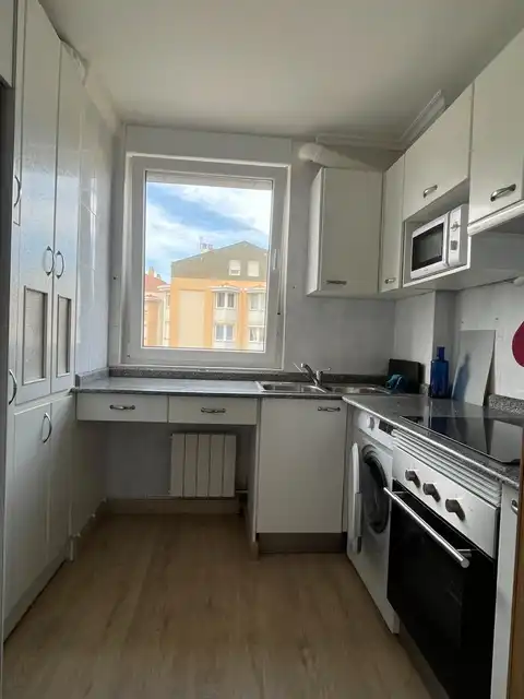 Küche von Wohnung zur Miete in Santa Cruz de Bezana mit Heizung, Parkett und Möbliert