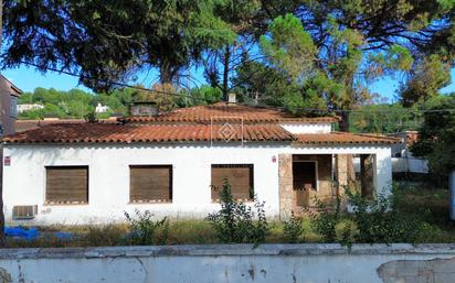 Vista exterior de Casa o xalet en venda en Girona Capital amb Piscina