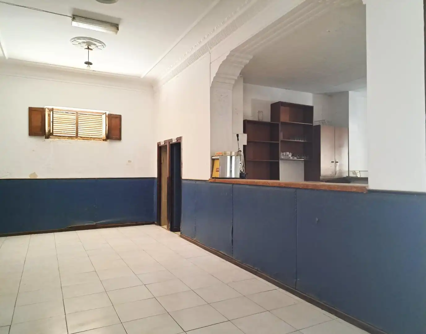 Local en venta en Requena