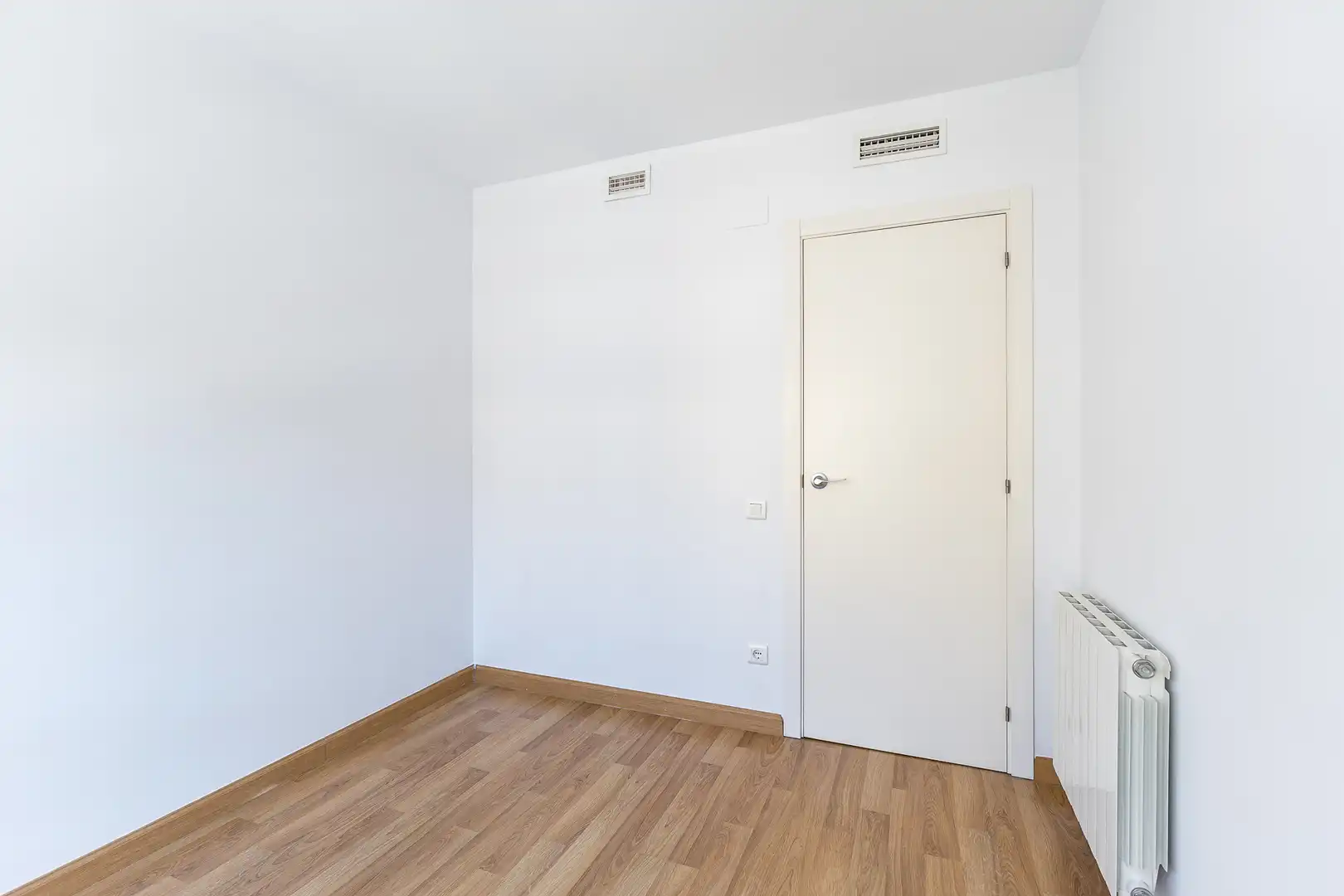 Habitación de Piso en venta en Molins de Rei con Aire acondicionado, Calefacción y Parquet