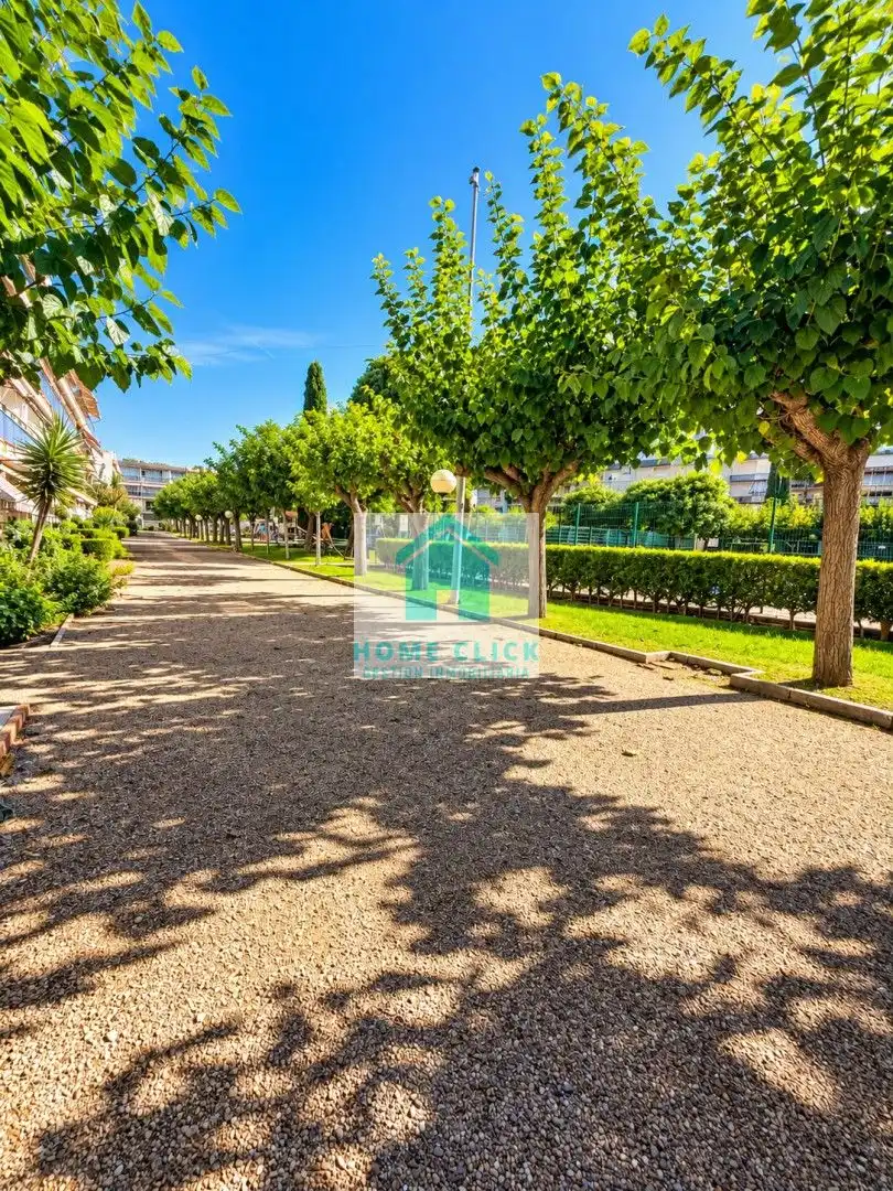 Außenansicht von Wohnung zur Miete in Mar i Camp - Platja dels Capellans 