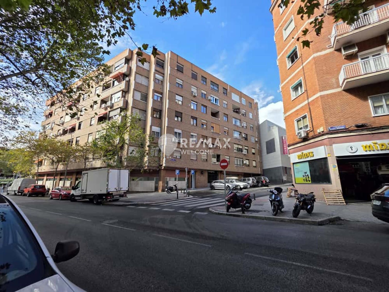 Exterior view of Flat to rent in  Madrid Capital  with Air Conditioner, Heating and Furnished
