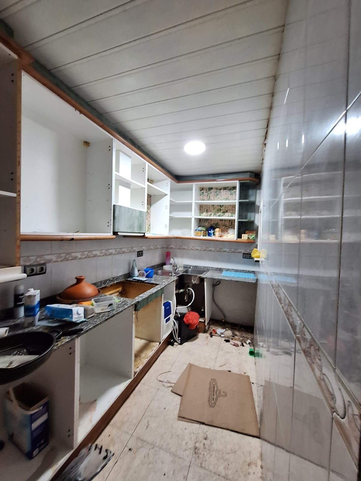 Kitchen of Single-family semi-detached for sale in Terrassa  with Terrace