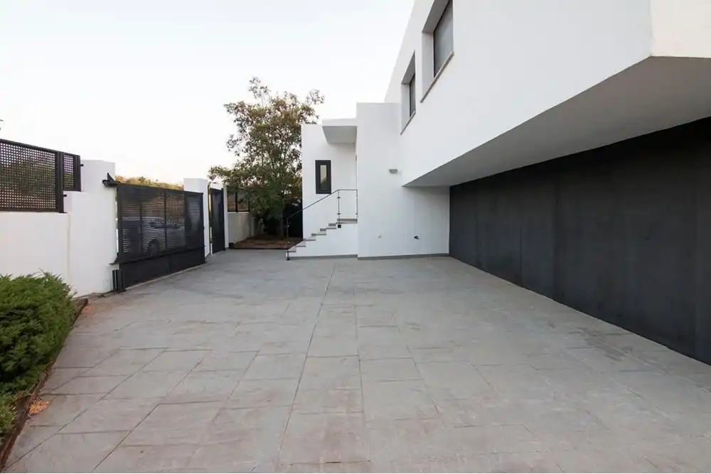 Casa o chalet de alquiler en Calle Charinas, 8, Altos de la Zubia