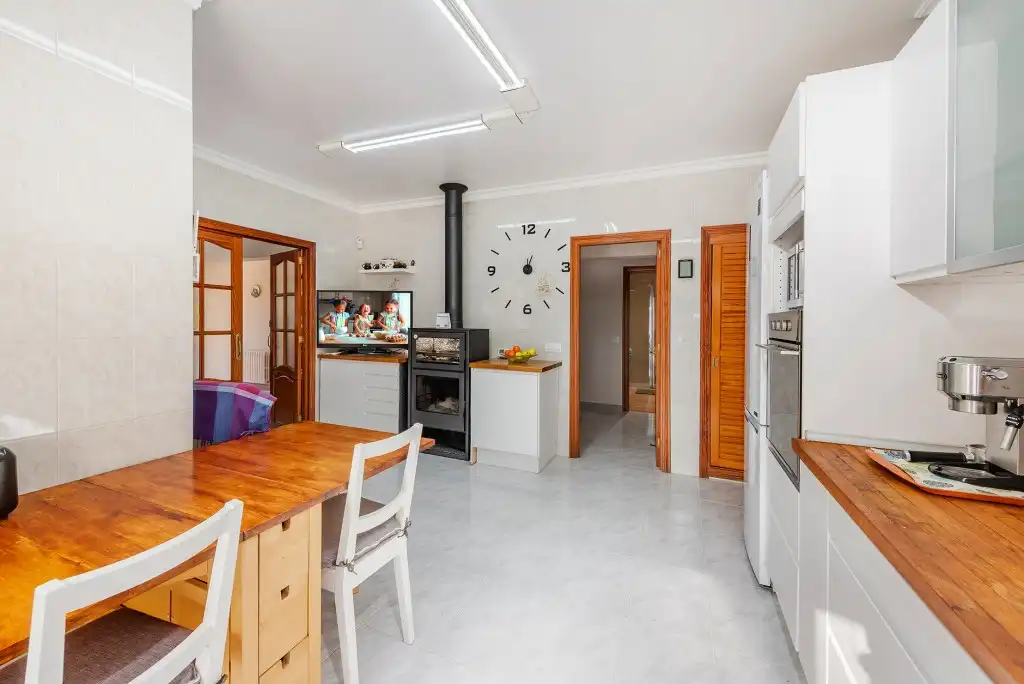 Cocina de Casa o chalet en venta en Castelldefels con Aire acondicionado, Calefacción y Jardín privado