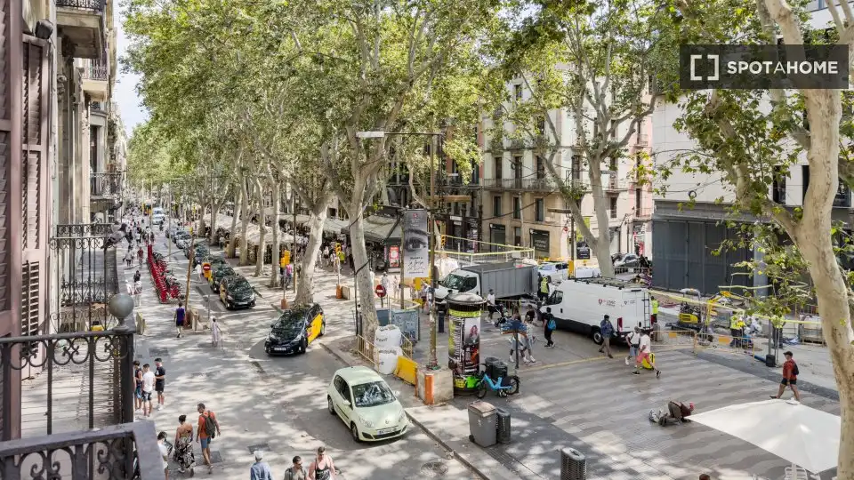Flat with terrace to rent in Ciutat Vella, imagen 8