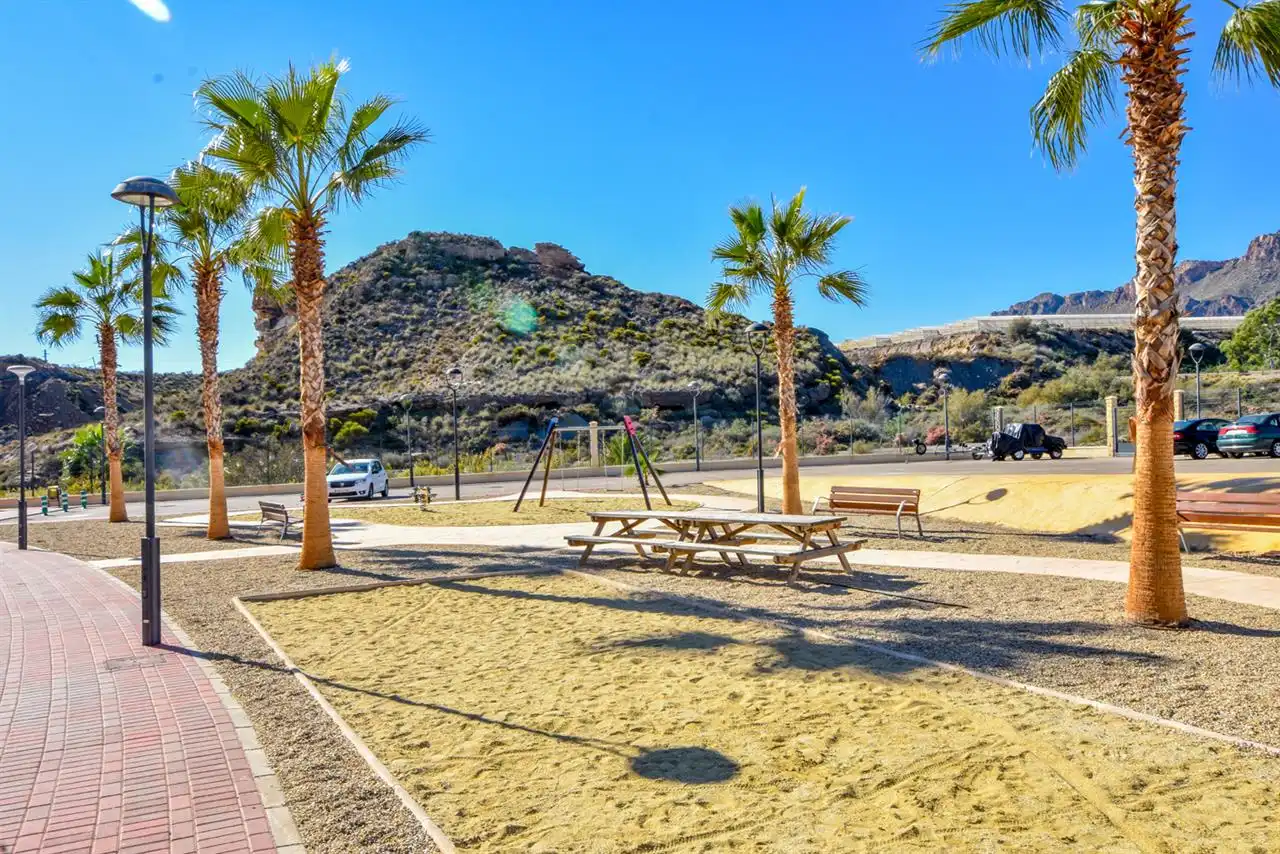 Vista exterior de Apartament en venda en Pulpí amb Aire condicionat, Terrassa i Piscina