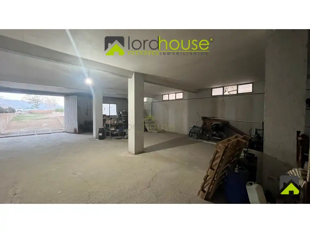 Nave industrial en venta en Lorca