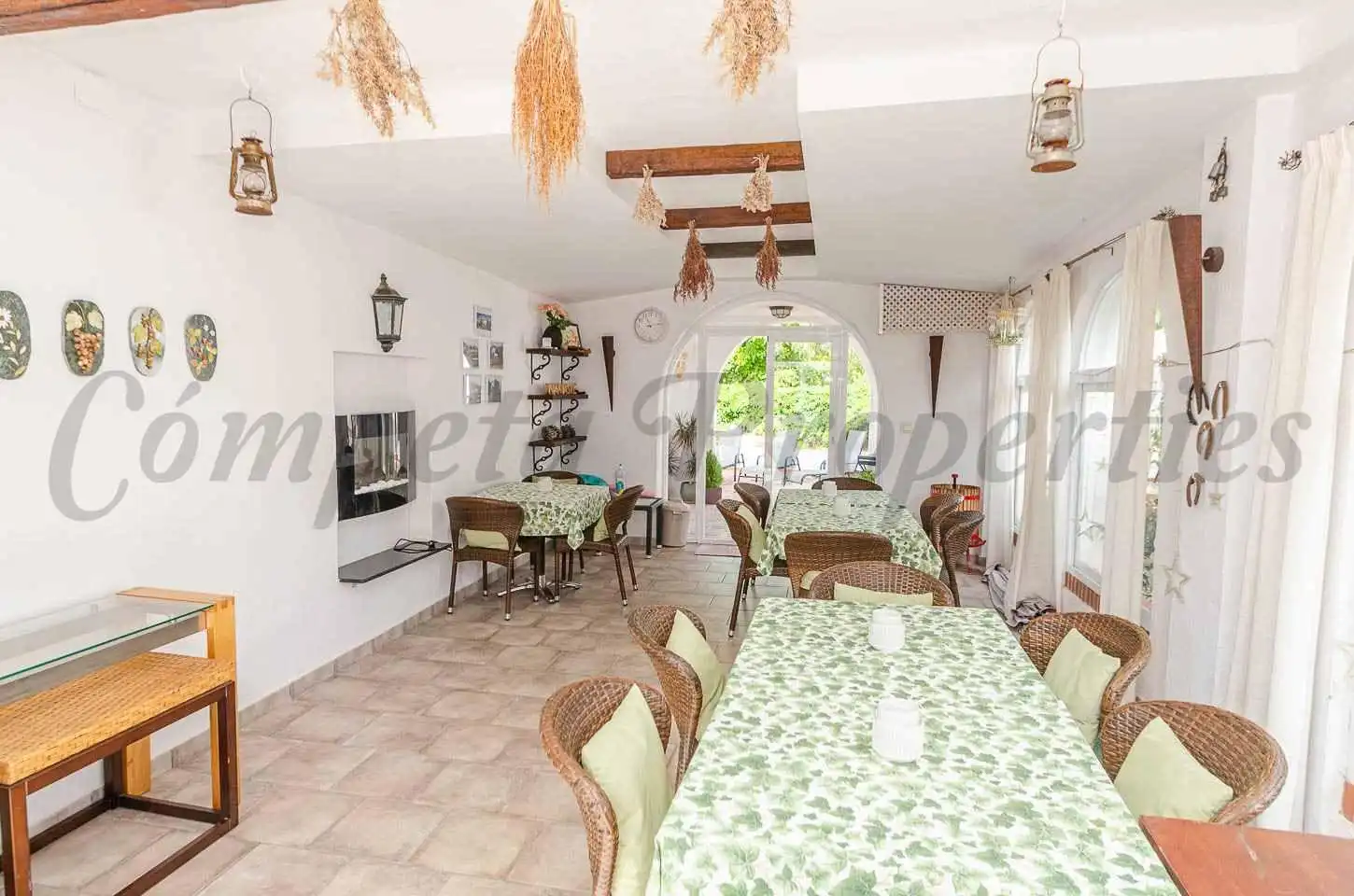 Houses for sale in Canillas de Albaida, Málaga
