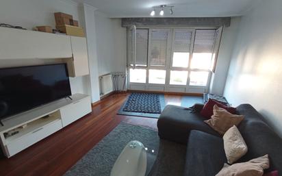 Living room of Flat for sale in Ponteareas  with Heating and Storage room