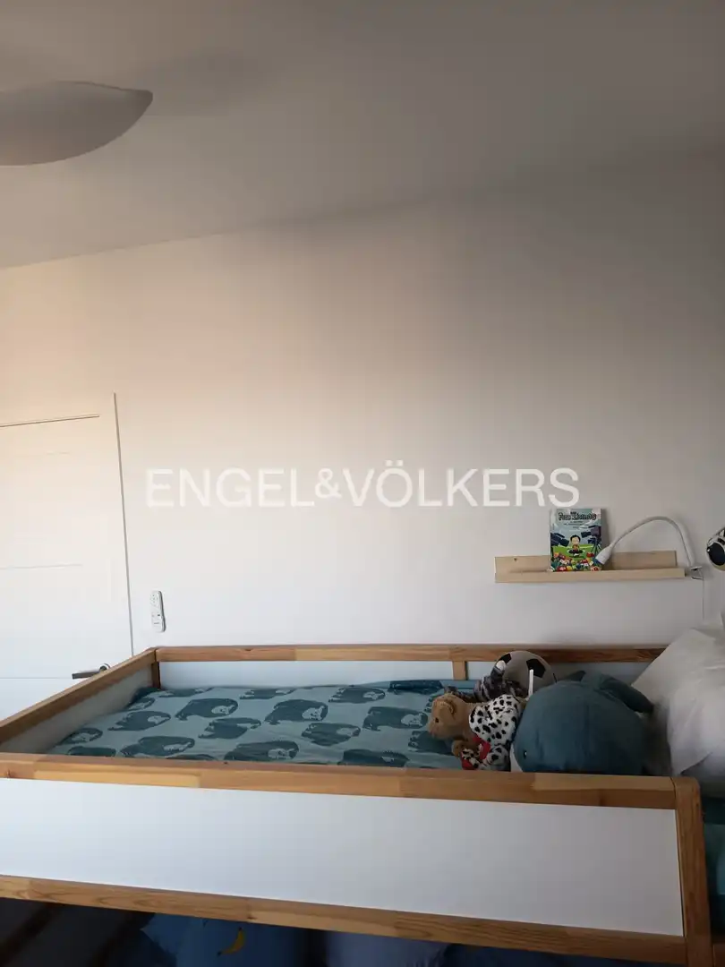 Living room of Flat for rent in Madrid  with Air Conditioner, Heating and Parquet flooring