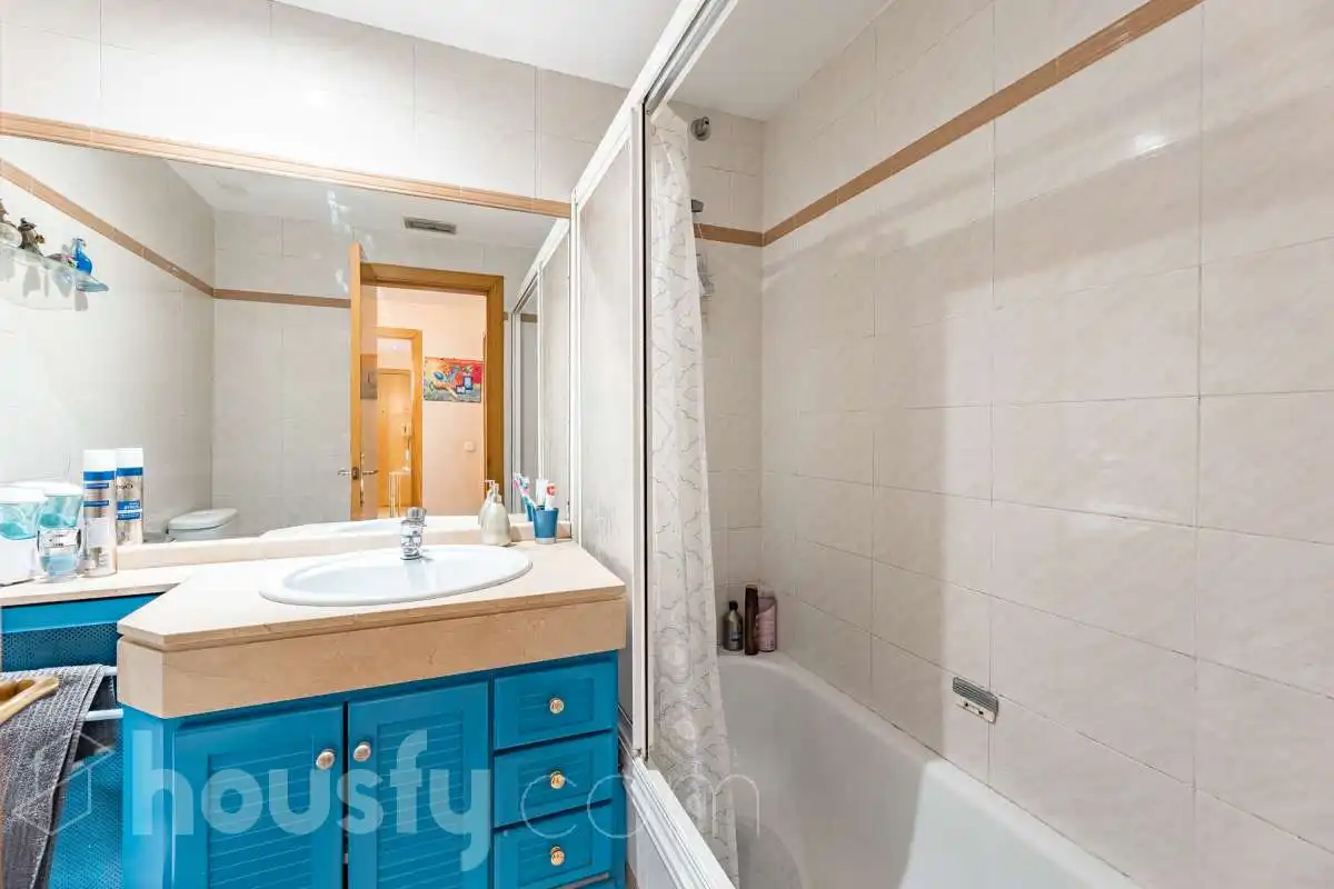 Baño de Piso en venta en Barcelona con Aire acondicionado, Calefacción y Amueblado