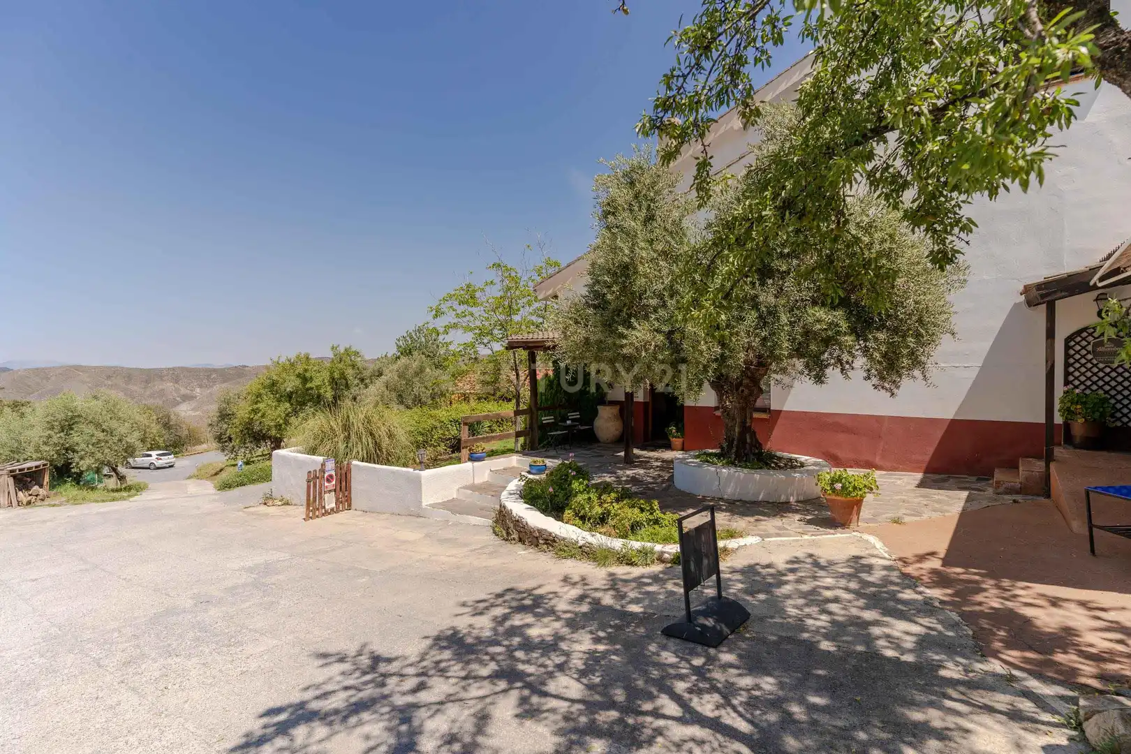 Houses for sale in Pinos Genil  with Air Conditioner, Private garden and Furnished