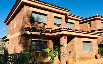 Außenansicht von Haus oder Chalet zum verkauf in Corbera de Llobregat mit Terrasse und Balkon