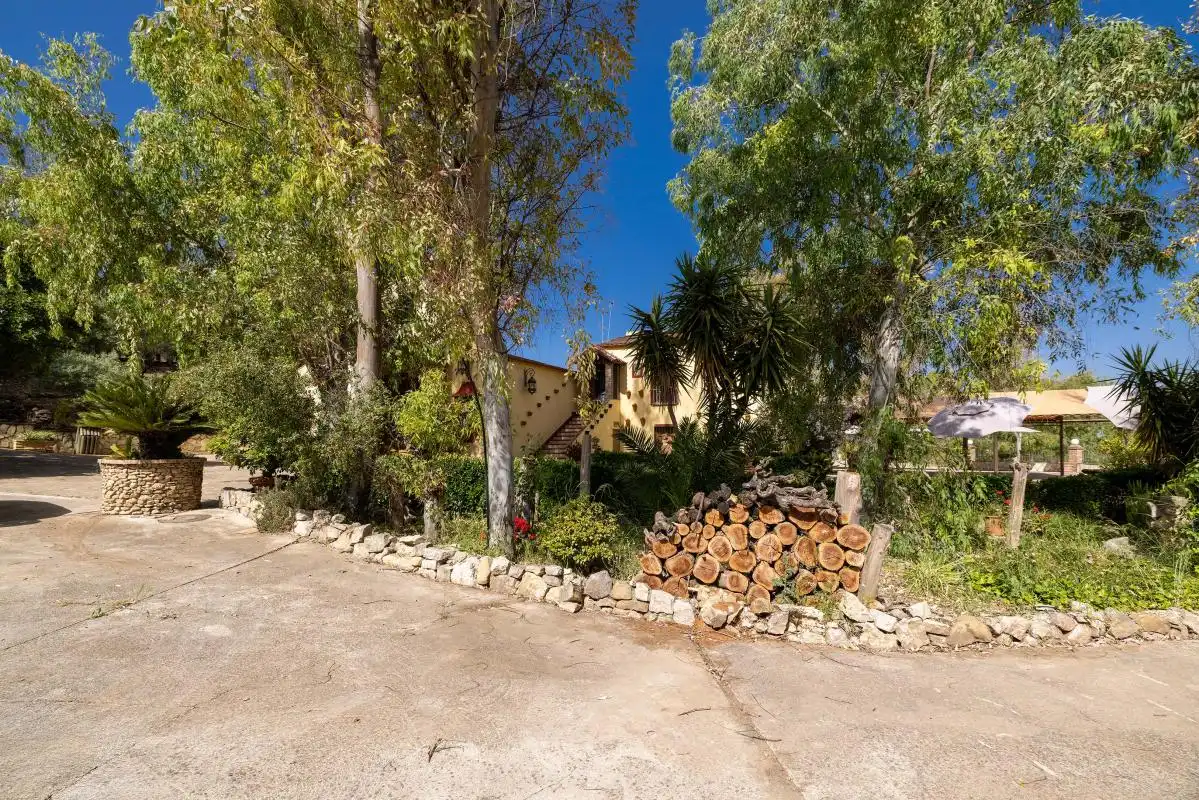 Vista exterior de Finca rústica en venta en Olvera con Aire acondicionado, Calefacción y Jardín privado