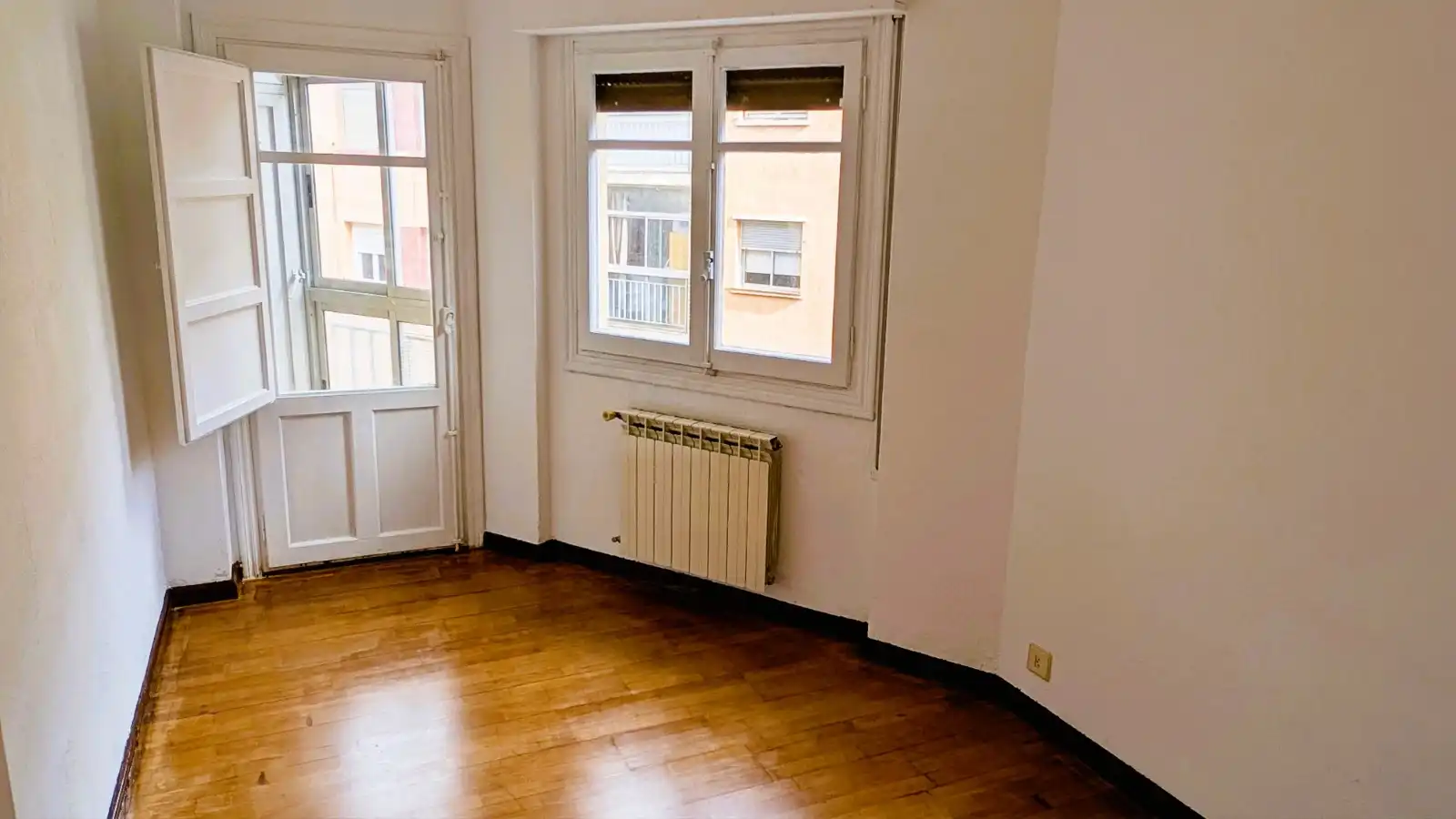 Flat for sale in Calle de Mariano Carderera, 30, Barrio de Delicias