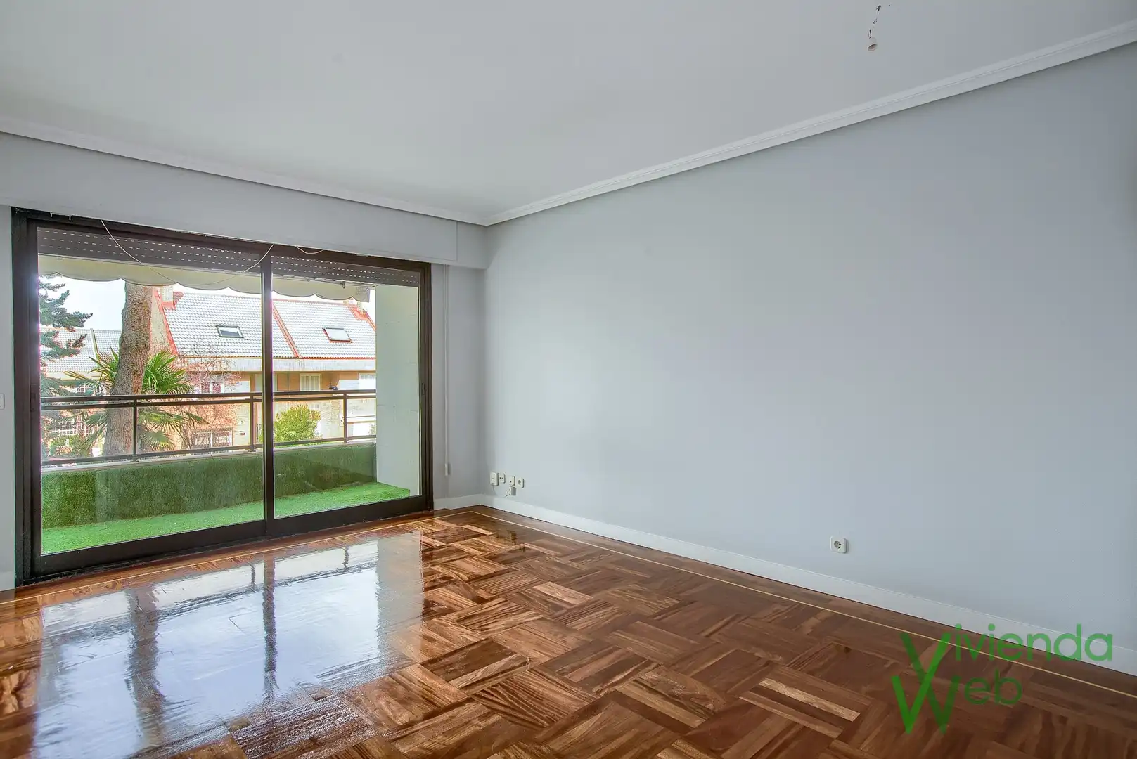 Bedroom of Flat for rent in Pozuelo de Alarcón  with Air Conditioner, Heating and Private garden