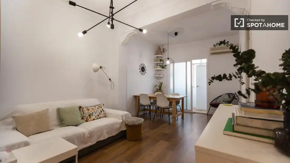 Sala d'estar de Pis per a compartir en Valencia amb Aire condicionat, Calefacció i Moblat